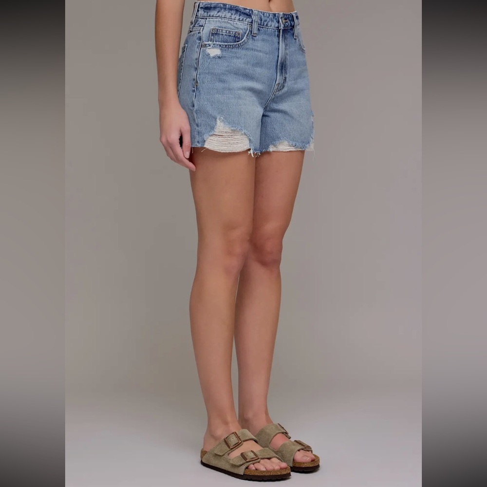 Hidden Jeans Distressed High Rise Shorts NWT Retail:$94 - Picture 6 of 7